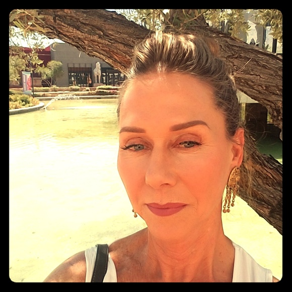 Meet your Posher, Kersteen - Picture 1 of 1